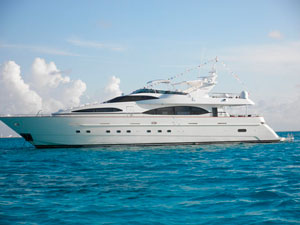 Cancun Yachts Club - Luxury yacht rentals Cancun boat charters